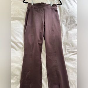 Medium Alo Flare Legging